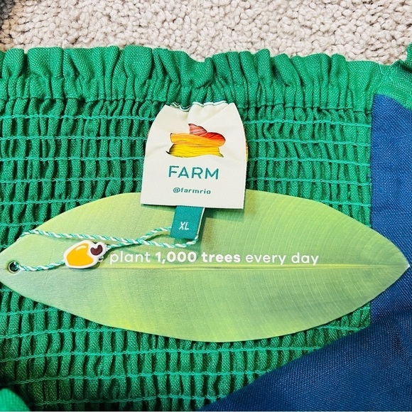 NWT! Farm Rio Tropical Green Linen Embroidered Smocked Back Crop Top. Size XL. - Picture 10 of 14